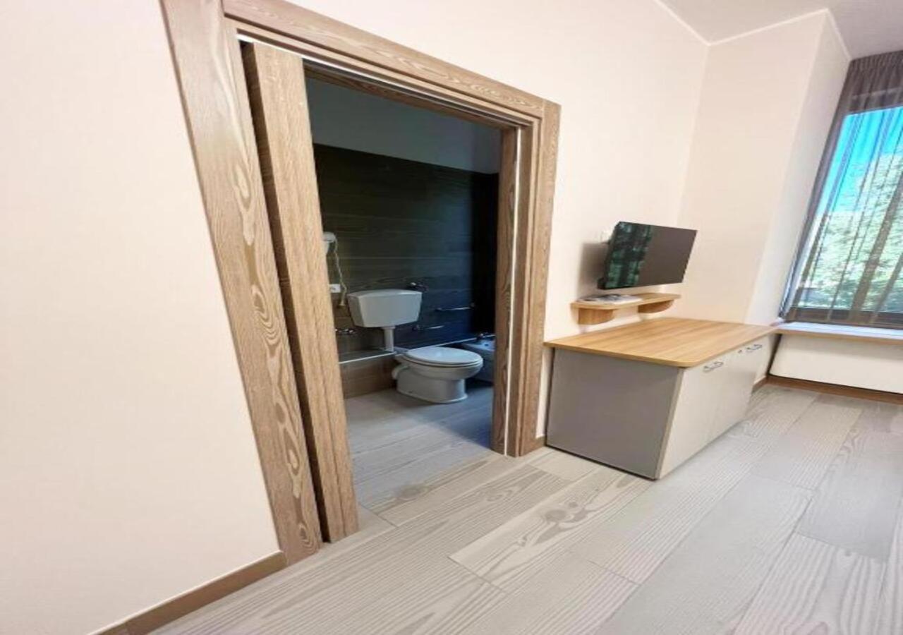 Sissi Comfort Rooms Foresteria Lombarda مونزا المظهر الخارجي الصورة