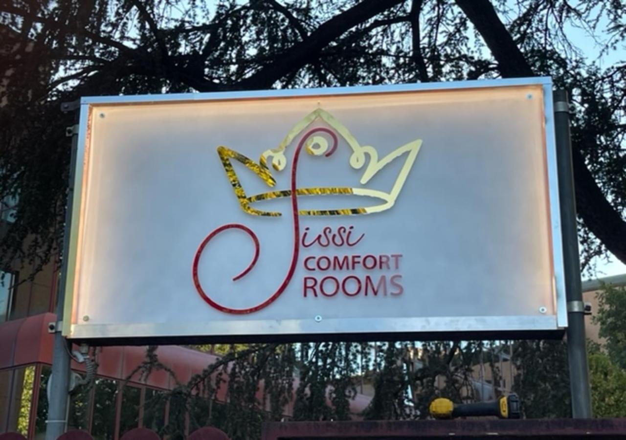 Sissi Comfort Rooms Foresteria Lombarda مونزا المظهر الخارجي الصورة